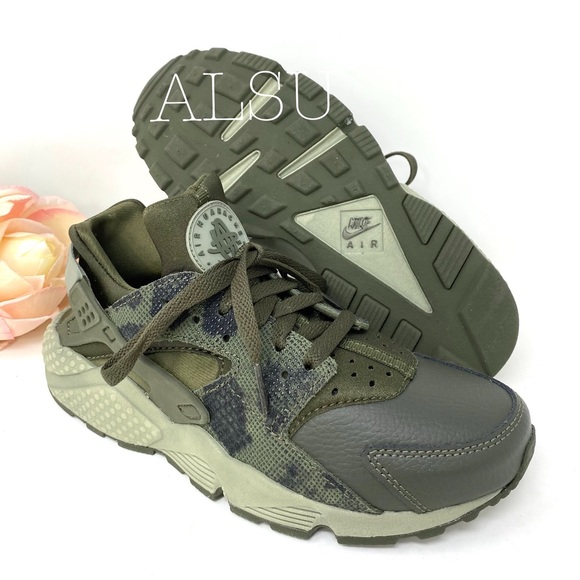 Nike Air Huarache Run PRM Cargo Khaki W AUTHENTIC - Picture 3 of 8